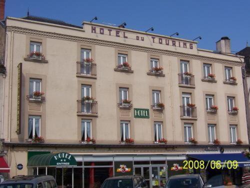 Hotel Du Touring Saint-Cere Exterior photo